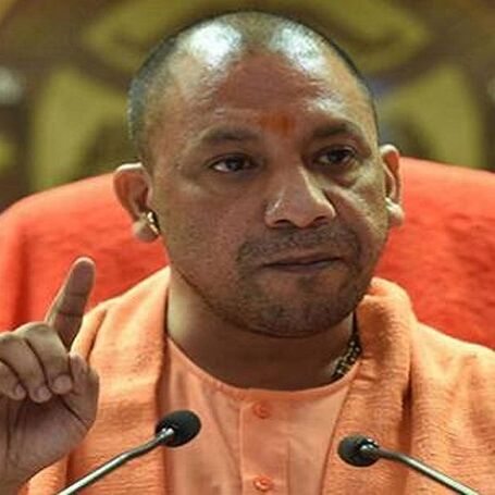 किसानों के लिए आई बड़ी खुशखबरी, UP में इतना सस्ता हुआ यूरिया