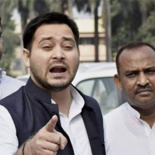 जोकीहाट में प्रचार थमने के पहले फॉर्म में दिखे तेजस्वी, नीतीश कुमार पर साधा निशाना