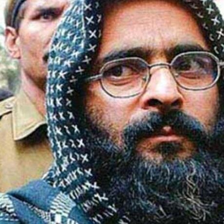 संसद हमला: 17 साल में कब क्या हुआ? फांसी के फंदे तक कैसे पहुंचा अफजल गुरु, जानिए