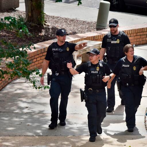 ऑनलाइन गेम में हार रहा था तो चला दी गोली, फिर की आत्महत्या ऑनलाइन गेम में हार रहा था तो चला दी गोली, फिर की आत्महत्या