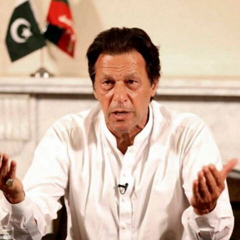 पाकिस्तान की नई सरकार बड़ा फैसला, इमरान खान ने मीडिया पर सभी प्रतिबंध हटाए पाकिस्तान की नई सरकार बड़ा फैसला, इमरान खान ने मीडिया पर सभी प्रतिबंध हटाए