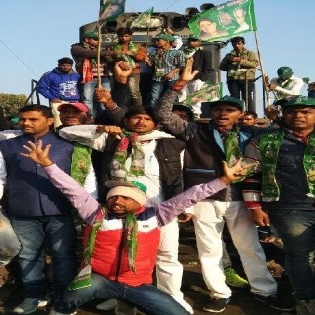 बिहार: बालू खनन नीति के खिलाफ लालू का बिहार बंद, कई जगह रोकी ट्रेनें