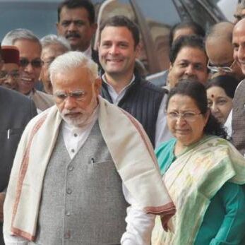 गुजरात की जीत बनाम GST की हार, अब कर्ज के सहारे मोदी सरकार