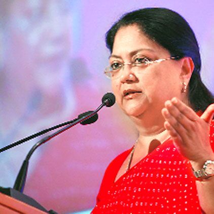 पद्मावत को लेकर वसुंधरा सरकार ने बुलाई आपात बैठक, अफसरों को दिल्ली भेजा