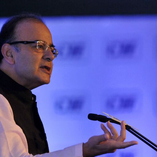 GST टैक्स स्लैब में हो सकता है बदलाव, कम होंगी टैक्स दरें, अरुण जेटली ने दिए संकेत