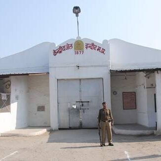 100 कैदियों की गुहार- हमें हमारे बच्चों से मिलवाओ