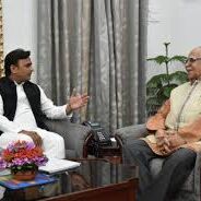 अखिलेश यादव ने राज्यपाल राम नाईक से मुलाकात की: उत्तर प्रदेश अखिलेश यादव ने राज्यपाल राम नाईक से मुलाकात की: उत्तर प्रदेश