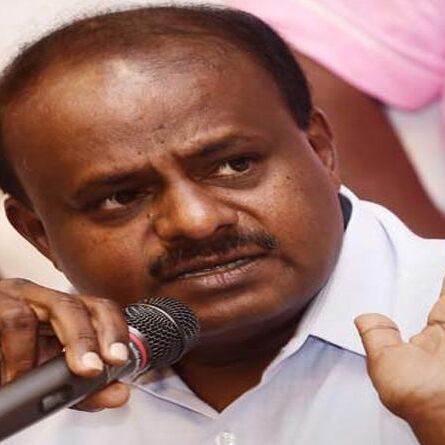 लो अब कुमारस्वामी कह रहे है, किसी की कृपा से मुख्यमंत्री नहीं बने