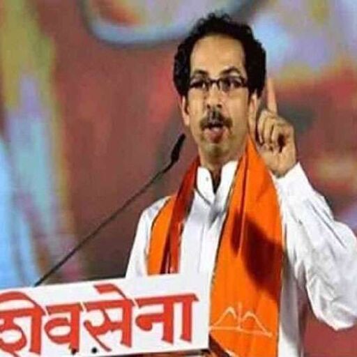 बाघिन अवनि की हत्या पर महाराष्ट्र में छिड़ी सियासी जंग बाघिन अवनि की हत्या पर महाराष्ट्र में छिड़ी सियासी जंग