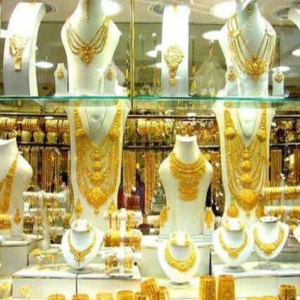 सोने में 400 और चांदी में 850 रुपये की गिरावट