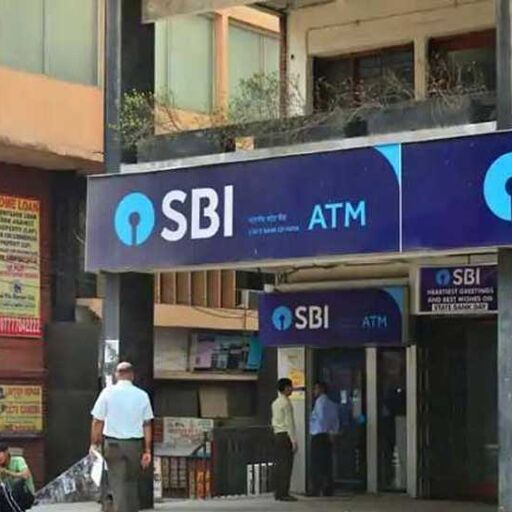 SBI ने आज से बंद की यह बड़ी सर्विस, करोड़ों ग्राहक नहीं निकाल पाएंगे पैसा