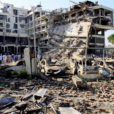 पाकिस्तान में पेशावर के होटल में ब्लास्ट, एक ही परिवार के पांच लोगों की मौत