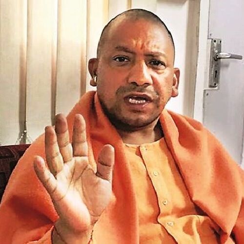 सीएम योगी का कांग्रेस पर बड़ा आरोप, एक बच्ची को सौंपा आतंकियों के हाथ