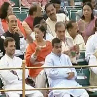 स्वतंत्रता दिवस के अवसर पर पहली पंक्ति में बैठे नजर आए राहुल गांधी, अन्य नेता भी थे मौजूद