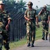 जवान की दोनों किडनी पर गंभीर चोट: जवान को पीटा