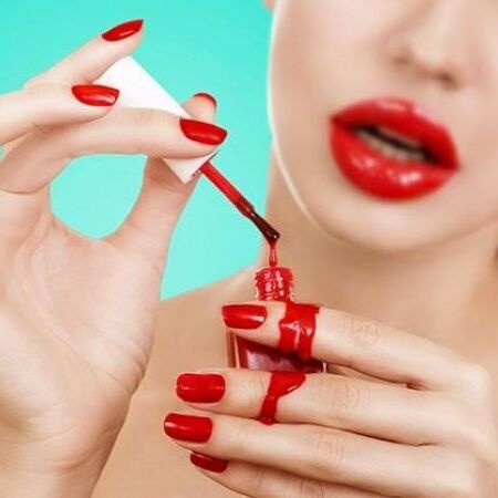 ये गलतियां ख़राब कर देते हैं आपके नेल्स की सुंदरता