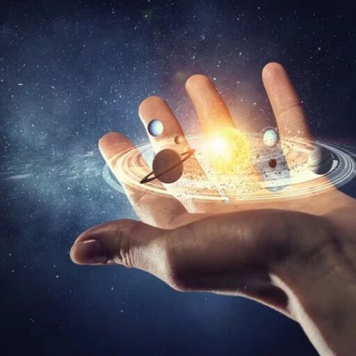 जिनके हाथ में होती हैं ऐसी खास लकीरें उनको मिलता है राजयोग का सुख