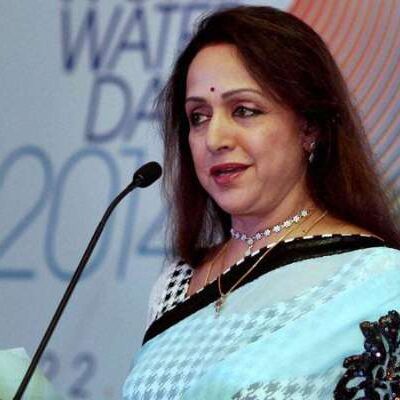 मैं जब चाहे CM बन सकती हूं : हेमा मालिनी