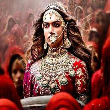 पद्मावती देखने को तैयार बैठे दर्शकों के लिए फिर आई बुरी खबर, 25 को रिलीज होगी फिल्म लेकिन...