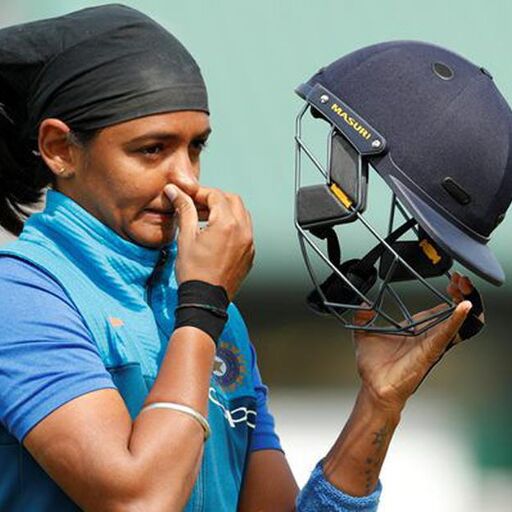 हरमनप्रीत कौर से पंजाब सरकार ने डीएसपी का पद छिना