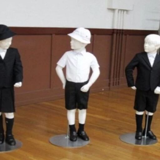 यूनिफॉर्म को लेकर चर्चा में आया स्कूल, कीमत जानकर दंग रह गए मां-बाप