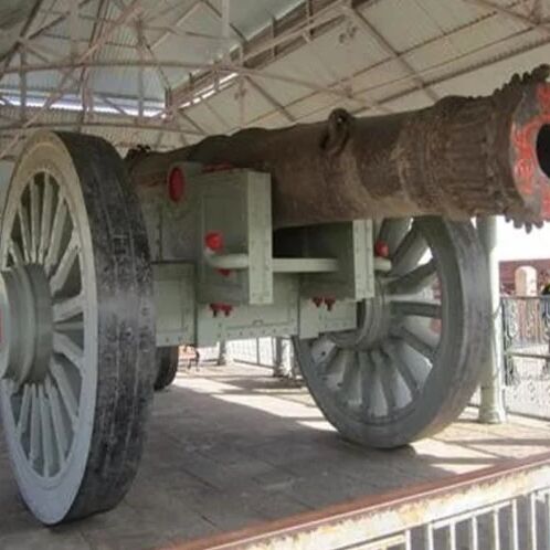 इस किले पर है एशिया की सबसे बड़ी तोप, इतिहास में एक बार चली और बना दिया तालाब