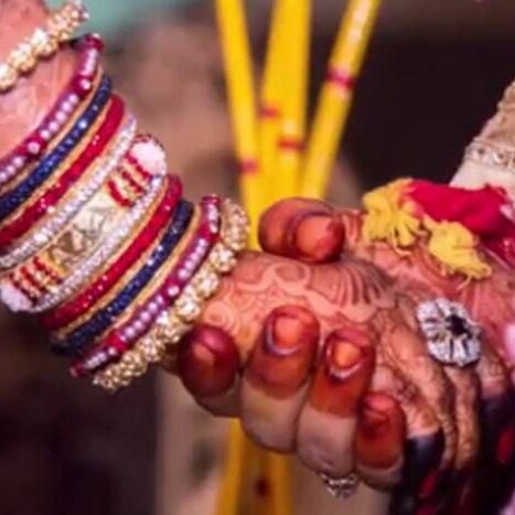 क्यों माता-पिता को पसंद आते हैं NRI दूल्हे? होगी रिसर्च