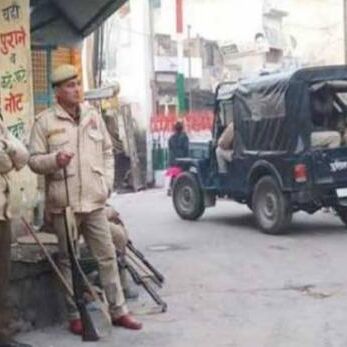 कासगंज में तनाव के बीच शांति, अब तक 112 लोग गिरफ्तार, आरोपियों पर लगेगा रासुका