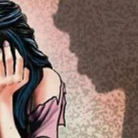 एयरहोस्टेस के साथ सामूहिक दुष्कर्म: सुरक्षा अधिकारी गिरफ्तार एयरहोस्टेस के साथ सामूहिक दुष्कर्म: सुरक्षा अधिकारी गिरफ्तार