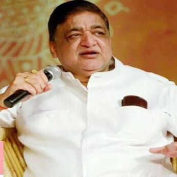 सपा नेता के बोल- पाकिस्तान ने जाधव को माना आतंकी, वैसा ही करेगा सलूक