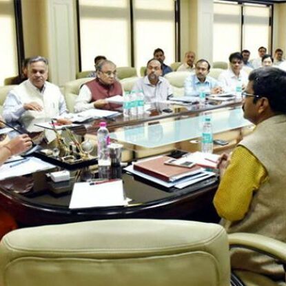 सीएम योगी की सरकारी कर्मचारियों को बड़ी सौगात