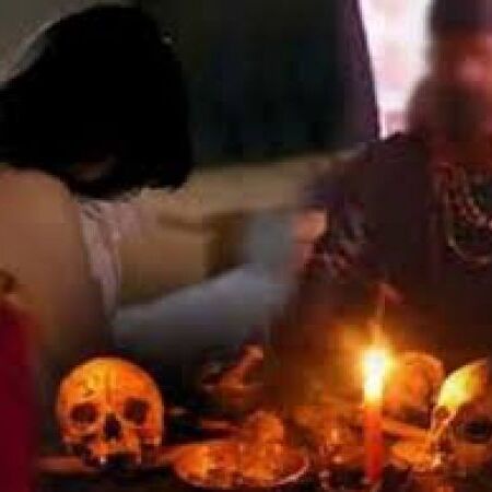 संतान प्राप्ति के लिए आई महिला को बंगाली बाबा ने किया बेहोश और फिर... संतान प्राप्ति के लिए आई महिला को बंगाली बाबा ने किया बेहोश और फिर...