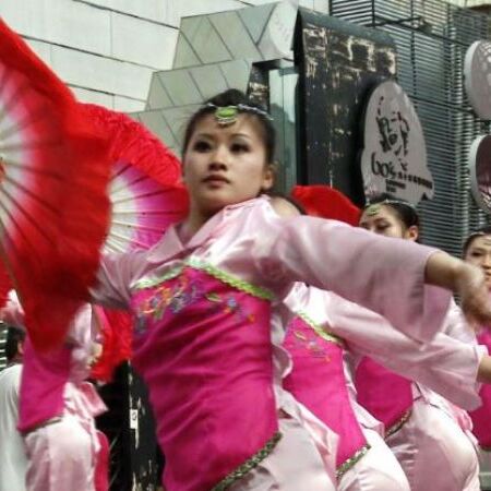 यहां किसी के मरने पर महिलाएं करती हैं डांस, अजीब है कारण यहां किसी के मरने पर महिलाएं करती हैं डांस, अजीब है कारण