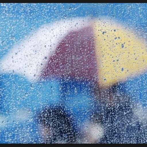 सपने में दिखे बारिश का पानी तो हो जाइए सावधान...