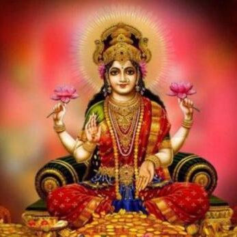 घर में अनजाने में भी नहीं रखनी चाहिए ये चीजें, रूठ जाती हैं लक्ष्मी