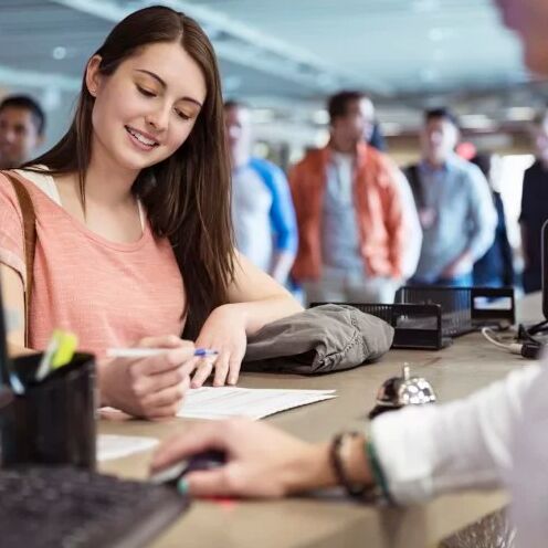 भारतीय नौसेना में 10वीं पास के लिए नौकरी का मौका, ऐसे करें अप्लाई