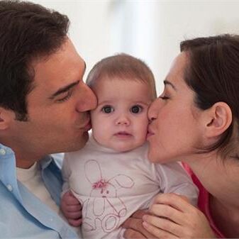 भारत से बच्चा गोद लेने के लिए अब विदेशियों को साबित करनी होगी योग्यता