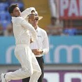 ऑस्ट्रेलिया में अपनी पहली ही टेस्ट पारी में छाए कुलदीप, लिए 5 विकेट