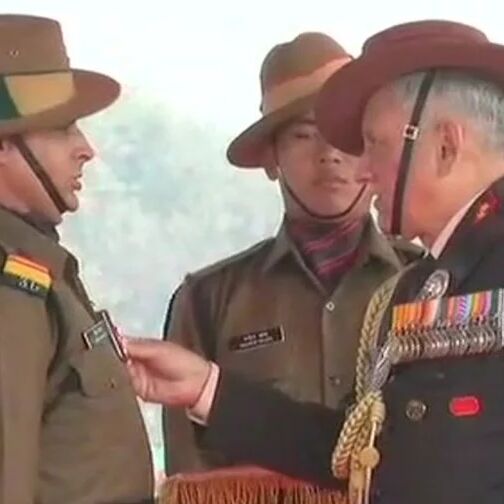 आर्मी डे पर बिपिन रावत ने पाकिस्तान को चेताया- हमें मजबूर किया तो मजबूत कार्रवाई करेंगे