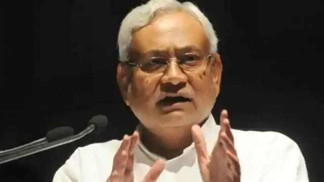 नीतीश कुमार: जब तक हमारी युवा पीढ़ी शिक्षित नहीं होगी, विकास नहीं दिखेगा