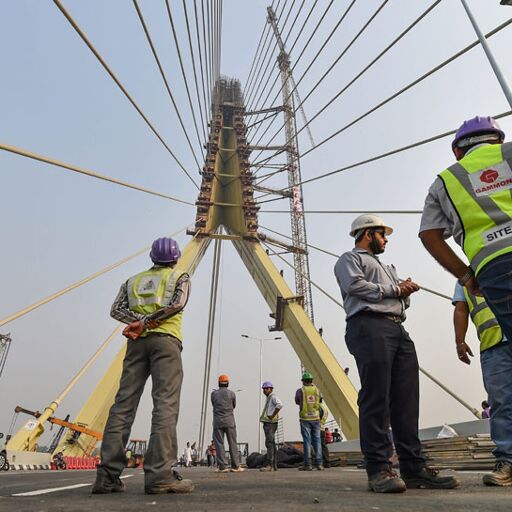 यमुना पर बने सिग्‍नेचर ब्रिज का उद्घाटन आज, कल से दौड़ेंगे वाहन