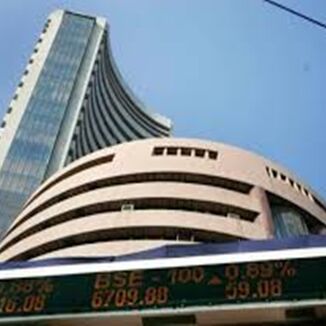 सेंसेक्स 500 अंक से ज्यादा गिरकर हुआ बंद, रियल्टी शेयर्स में हुई जमकर बिकवाली सेंसेक्स 500 अंक से ज्यादा गिरकर हुआ बंद, रियल्टी शेयर्स में हुई जमकर बिकवाली