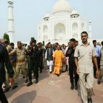 ताज के साए में गूंजेगा जय श्रीराम... मुगलिया अंदाज के बदले राम पर आधारित होगा महोत्सव