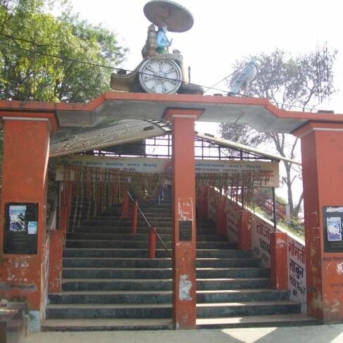 6 जगहों पर विराजमान हैं शनिदेव