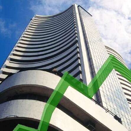 सेंसेक्स 250 अंक से ज्यादा चढ़कर हुआ बंद, बैंकिंग शेयर्स में हुई खरीदारी