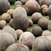 देखकर लोगों के उड़ गए होश, देखने मे बहुत आकर्षण लगता है, इस समंदर किनारे हैं अजीब पत्थर...