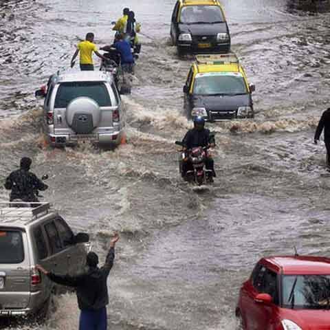 देशभर में बारिश ने मचाया हाहाकार, अब तक 500 से ज्यादा लोगों की हो चुकी हैं मौत