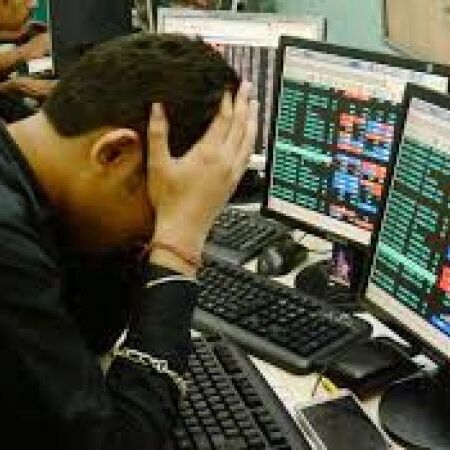 तेज़ी के बाद नीचे गिरा बाज़ार