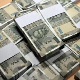 सीख: सिर्फ पैसे कमाने से ही सारी खुशियां नहीं मिलती है