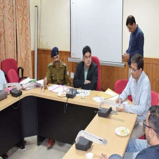 रैगिंग मामले में एमबीबीएस के तीन छात्रों पर कड़ी कार्रवाई, दो हॉस्‍टल से बर्खास्‍त